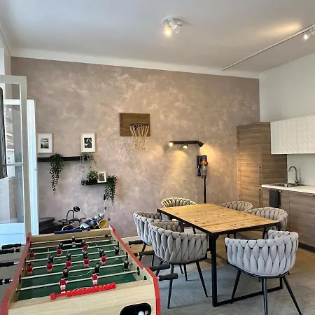 2 Bedrooms, Large Terrace, Center *