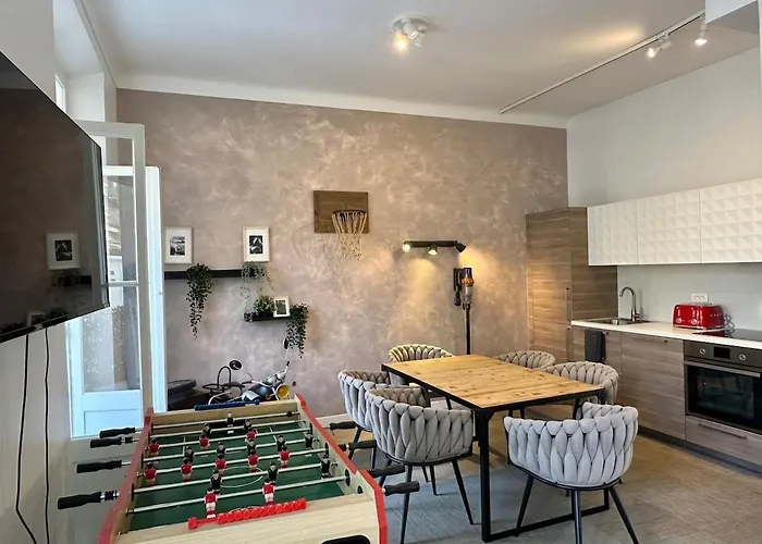 2 Bedrooms, Large Terrace, Center *