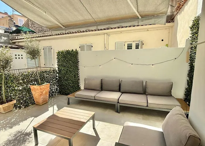 Apartment 2 Bedrooms, Large Terrace, Center Cannes